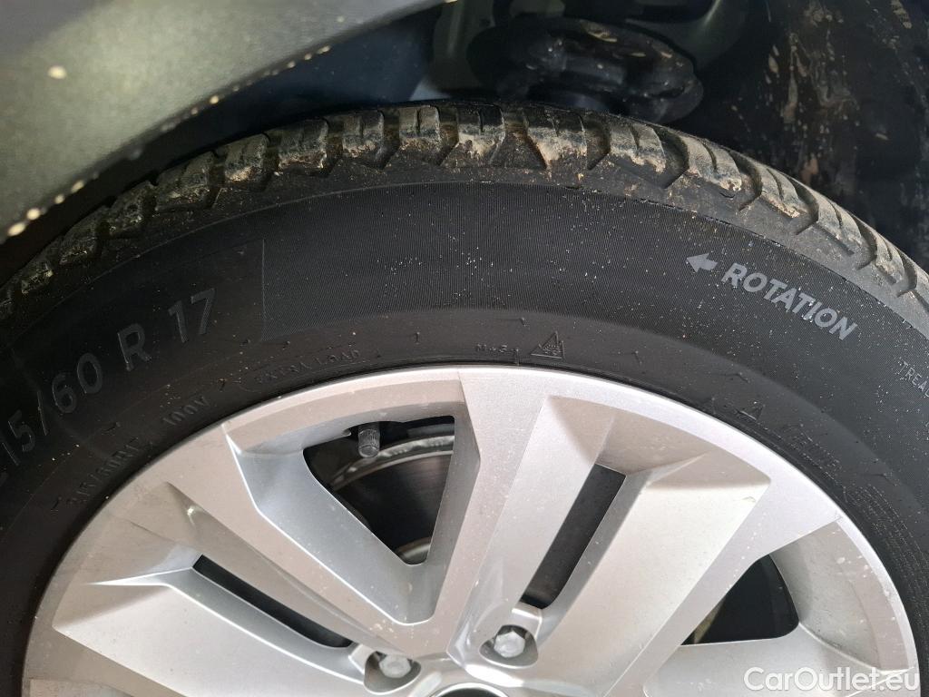  Renault  Captur  II Business 1.6 E-TECH Plug-in 160CV BVA6 E6d #24