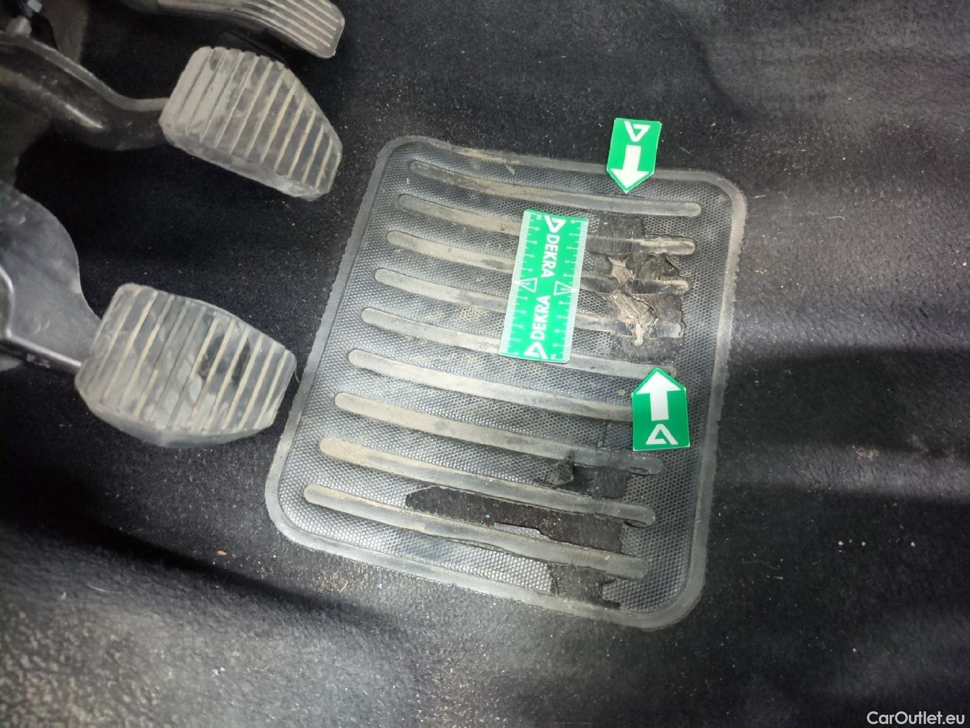  Peugeot  2008  Active Business 1.5 HDi 100CV BVM5 E6dT #5