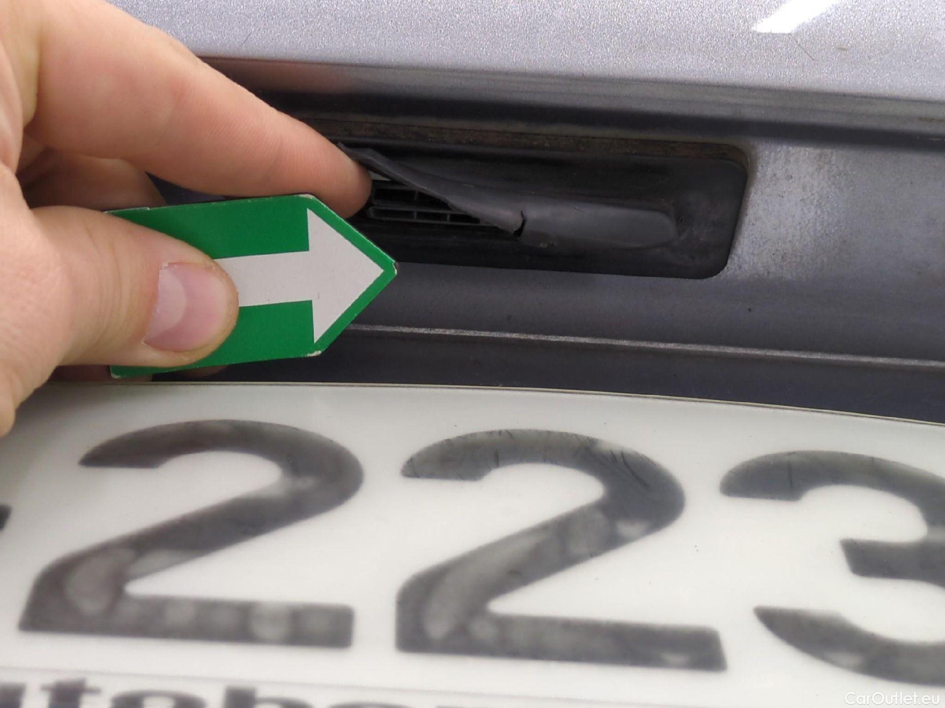  Peugeot  2008  Active Business 1.5 HDi 100CV BVM5 E6dT #40