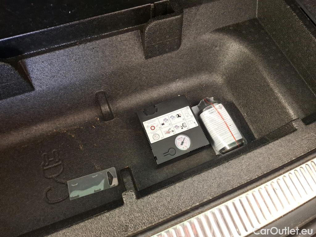  Skoda  Superb SKODA  Combi / 2019 / 5P / Break 1.4 TSI PHEV 218ch DSG6 Business #16