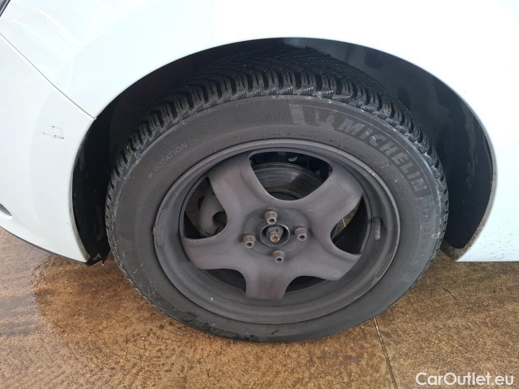  Renault  Clio RENAULT  / 2016 / 5P / Berline &Business TCe 90 #20