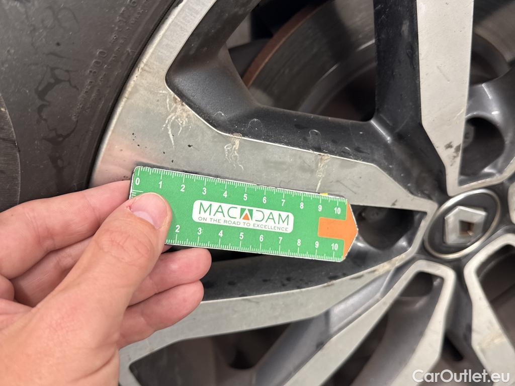  Renault  Kadjar  Business 1.5 dCi 110CV BVA6 E6 #28