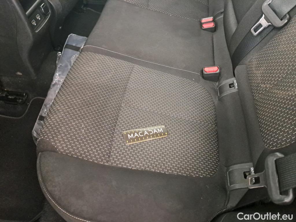  Renault  Kadjar RENAULT  / 2018 / 5P / Crossover Evolution dCi 115 EDC #9