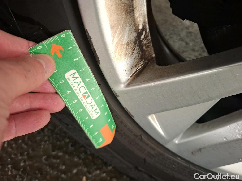  Peugeot  5008  Active Pack 1.5 HDi 130CV BVA8 7 Sieges E6d #21