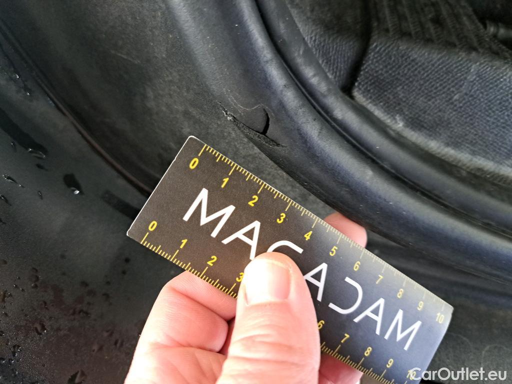  Peugeot  5008  Allure Pack 1.5 HDi 130CV BVA8 7 Sieges E6d #5