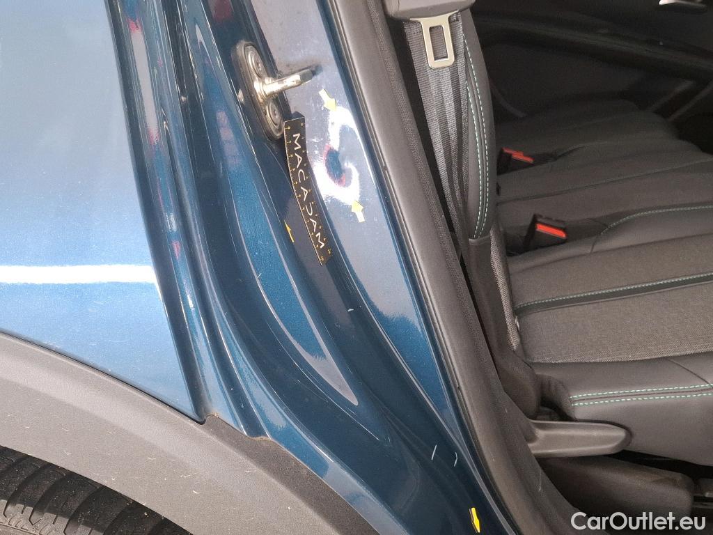  Peugeot  5008  Allure Pack 1.5 HDi 130CV BVA8 7 Sieges E6d #11