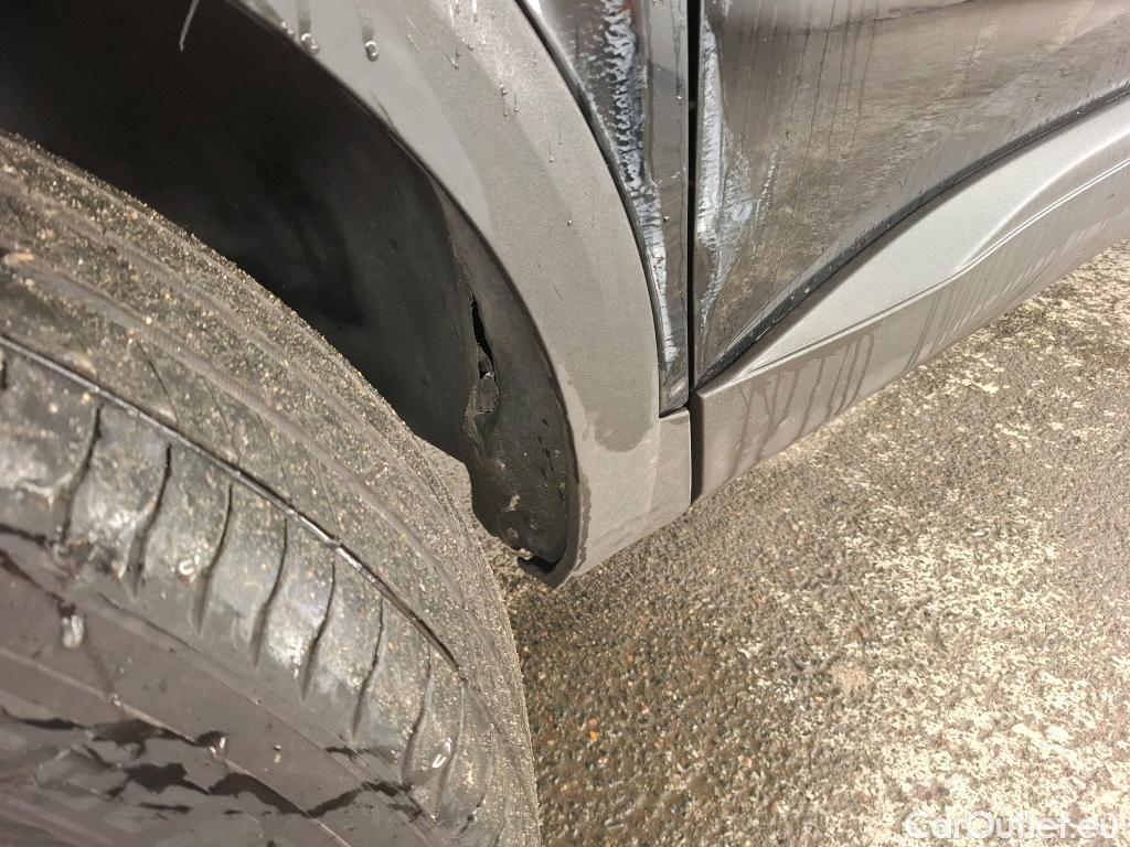  Peugeot  5008  Active Pack 1.5 HDi 130CV BVA8 7 Sieges E6d #14