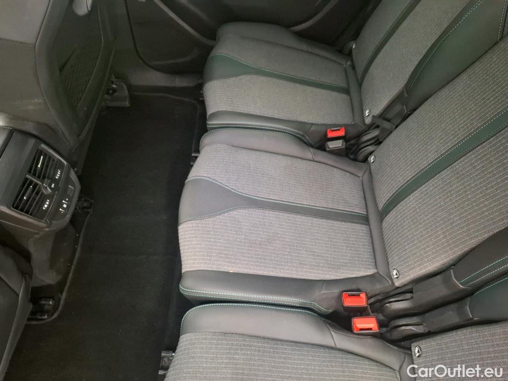  Peugeot  5008  Allure Pack 1.5 HDi 130CV BVA8 7 Sieges E6d #33