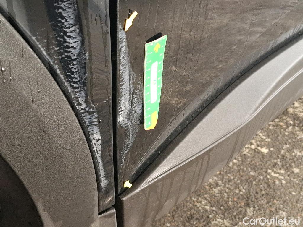  Peugeot  5008  Active Pack 1.5 HDi 130CV BVA8 7 Sieges E6d #6