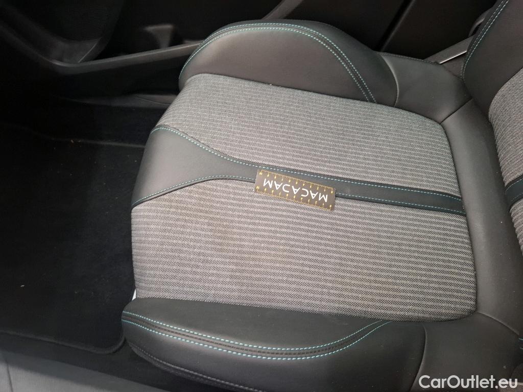  Peugeot  5008  Allure Pack 1.5 HDi 130CV BVA8 7 Sieges E6d #34