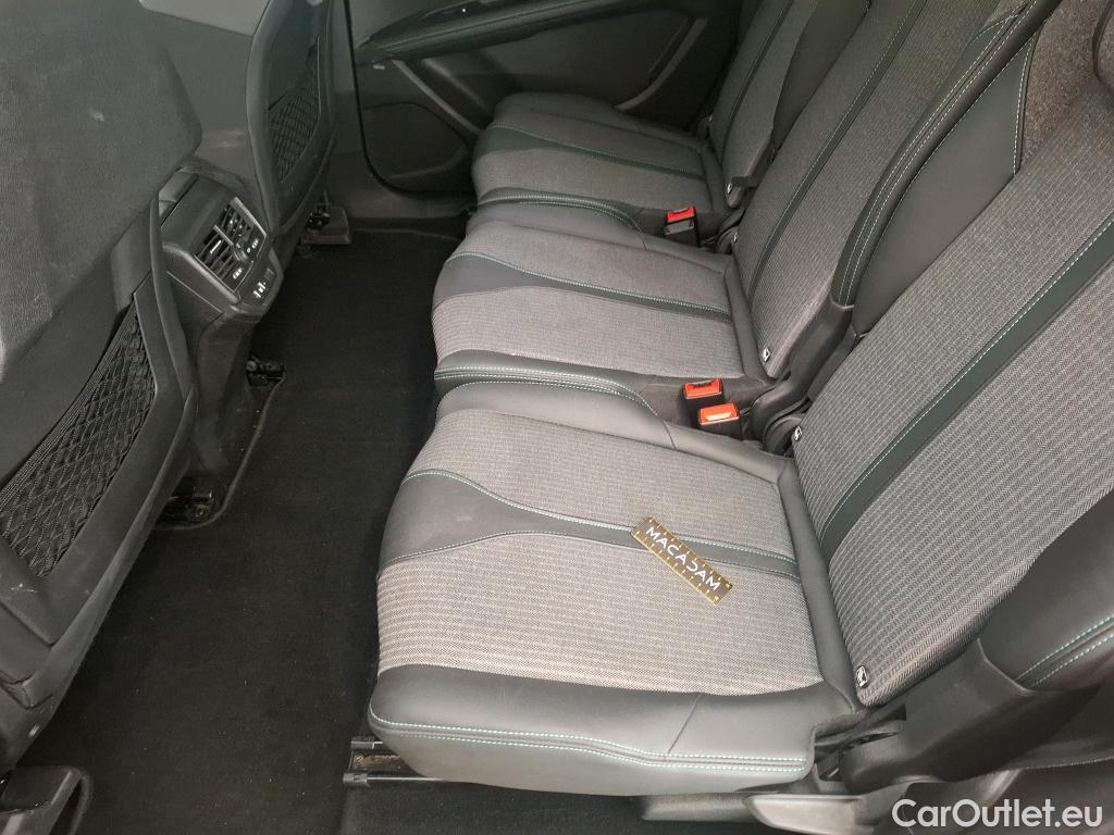  Peugeot  5008  Allure Pack 1.5 HDi 130CV BVA8 7 Sieges E6d #31