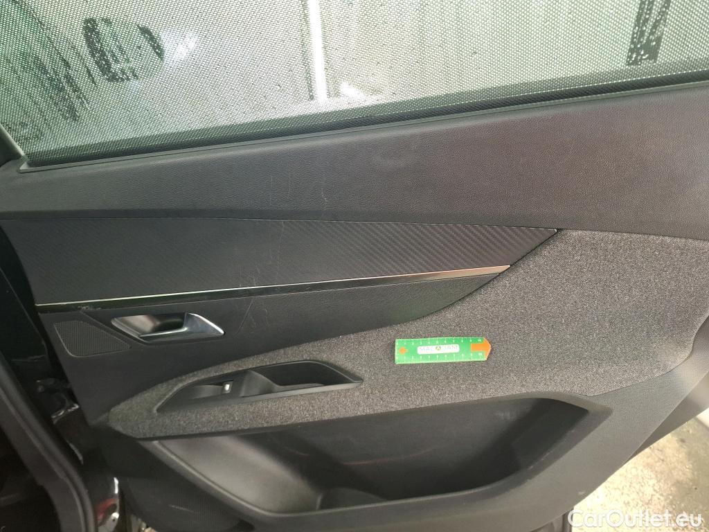  Peugeot  5008  Active Pack 1.5 HDi 130CV BVA8 7 Sieges E6d #1