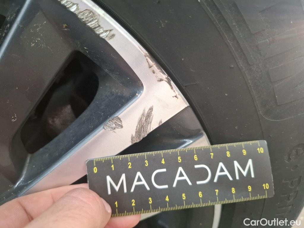  Peugeot  5008  Allure Pack 1.5 HDi 130CV BVA8 7 Sieges E6d #15