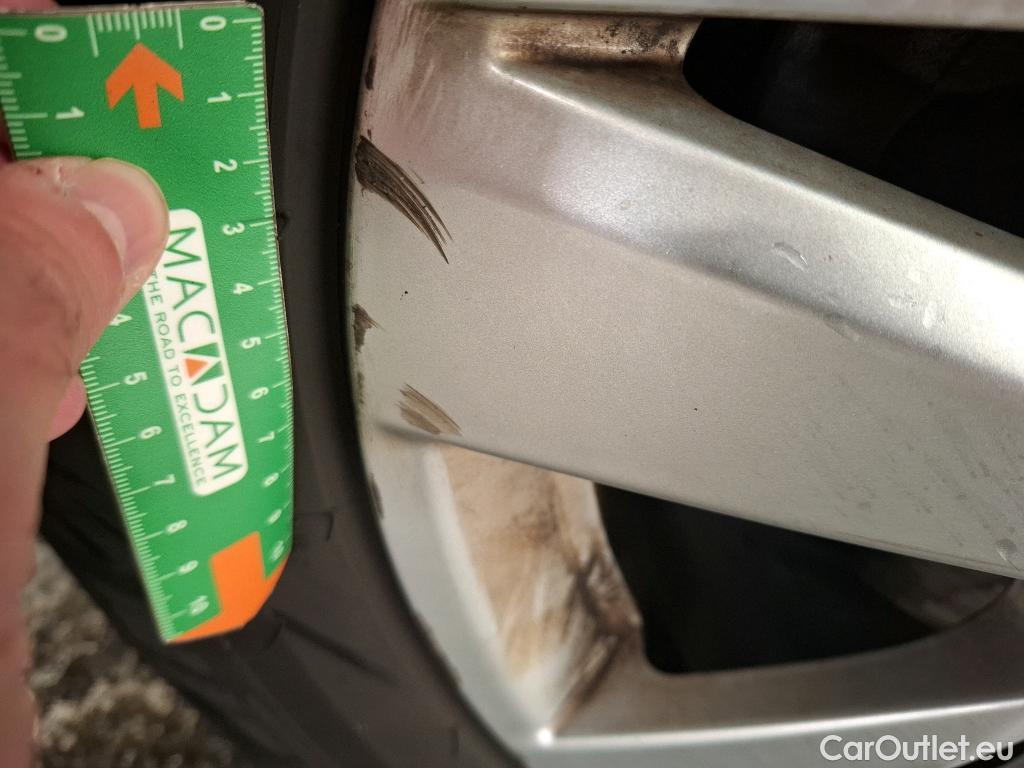  Peugeot  5008  Active Pack 1.5 HDi 130CV BVA8 7 Sieges E6d #20