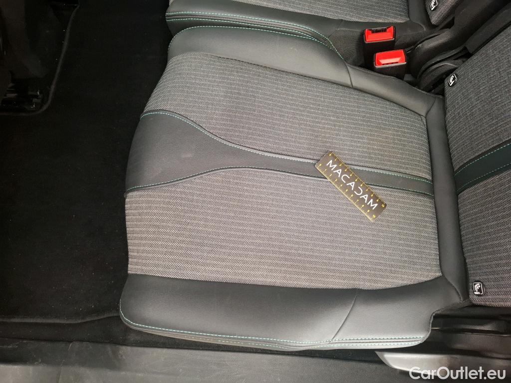  Peugeot  5008  Allure Pack 1.5 HDi 130CV BVA8 7 Sieges E6d #32