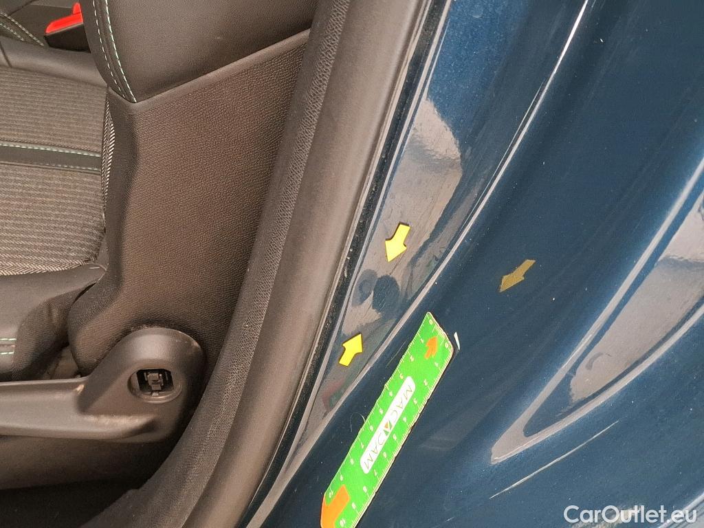  Peugeot  5008  Allure 1.5 HDi 130CV BVA8 7 Sieges E6d #17