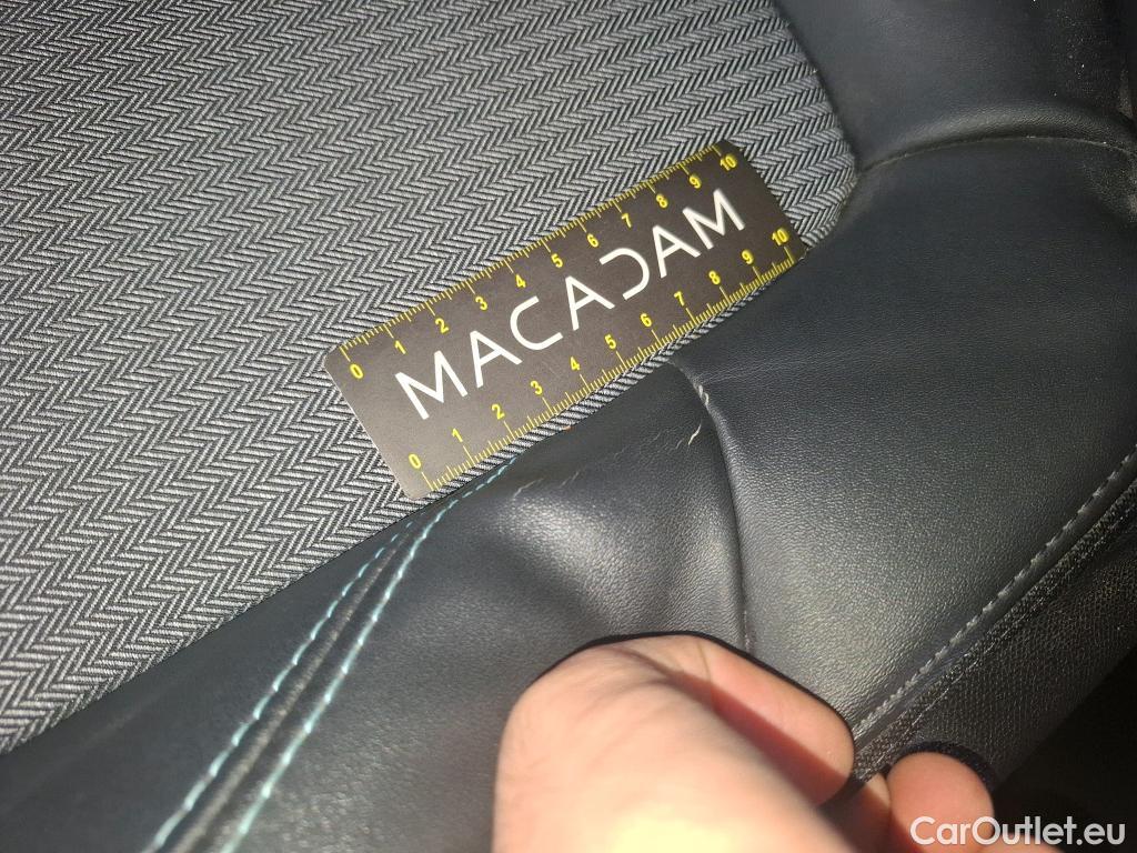  Peugeot  5008  Allure Pack 1.5 HDi 130CV BVA8 7 Sieges E6d #5