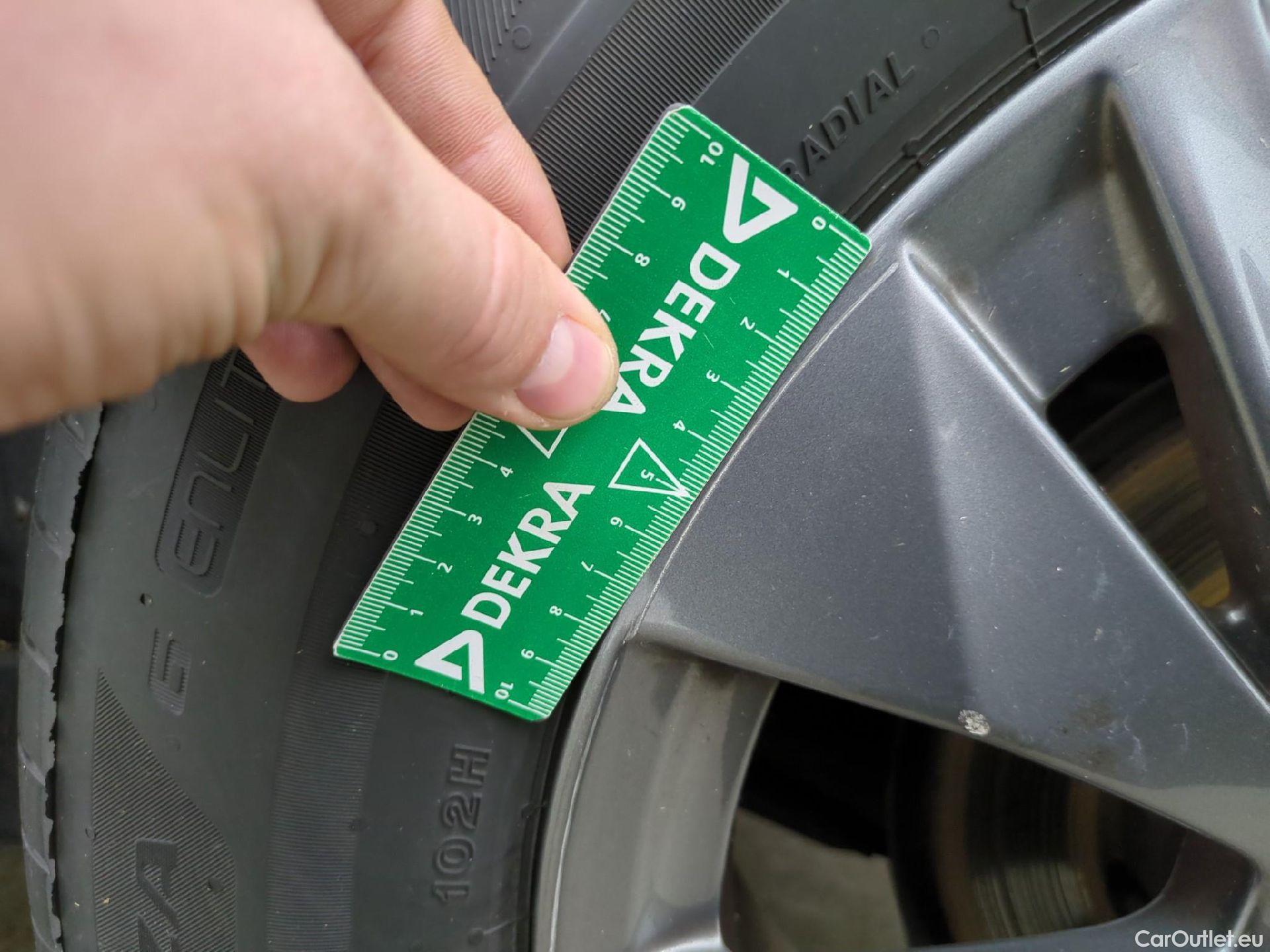  Peugeot  2008  Active Pack 1.5 HDi 110CV BVM6 E6d #8