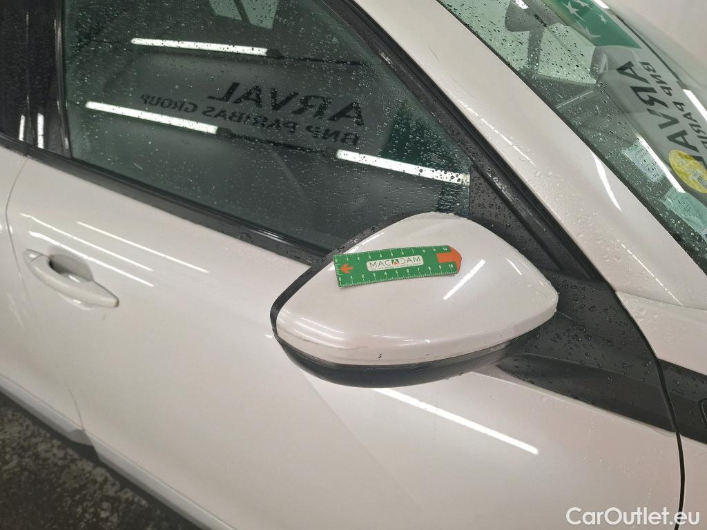  Peugeot  2008  Allure Business 1.5 HDi 110CV BVM6 E6d #19