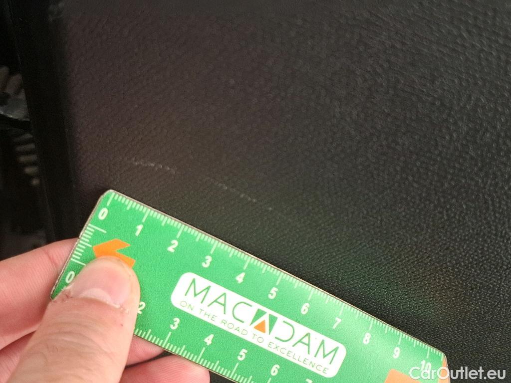  Citroen  C4  Berline Feel Pack 1.5 BlueHDI 130CV BVA8 E6d #8