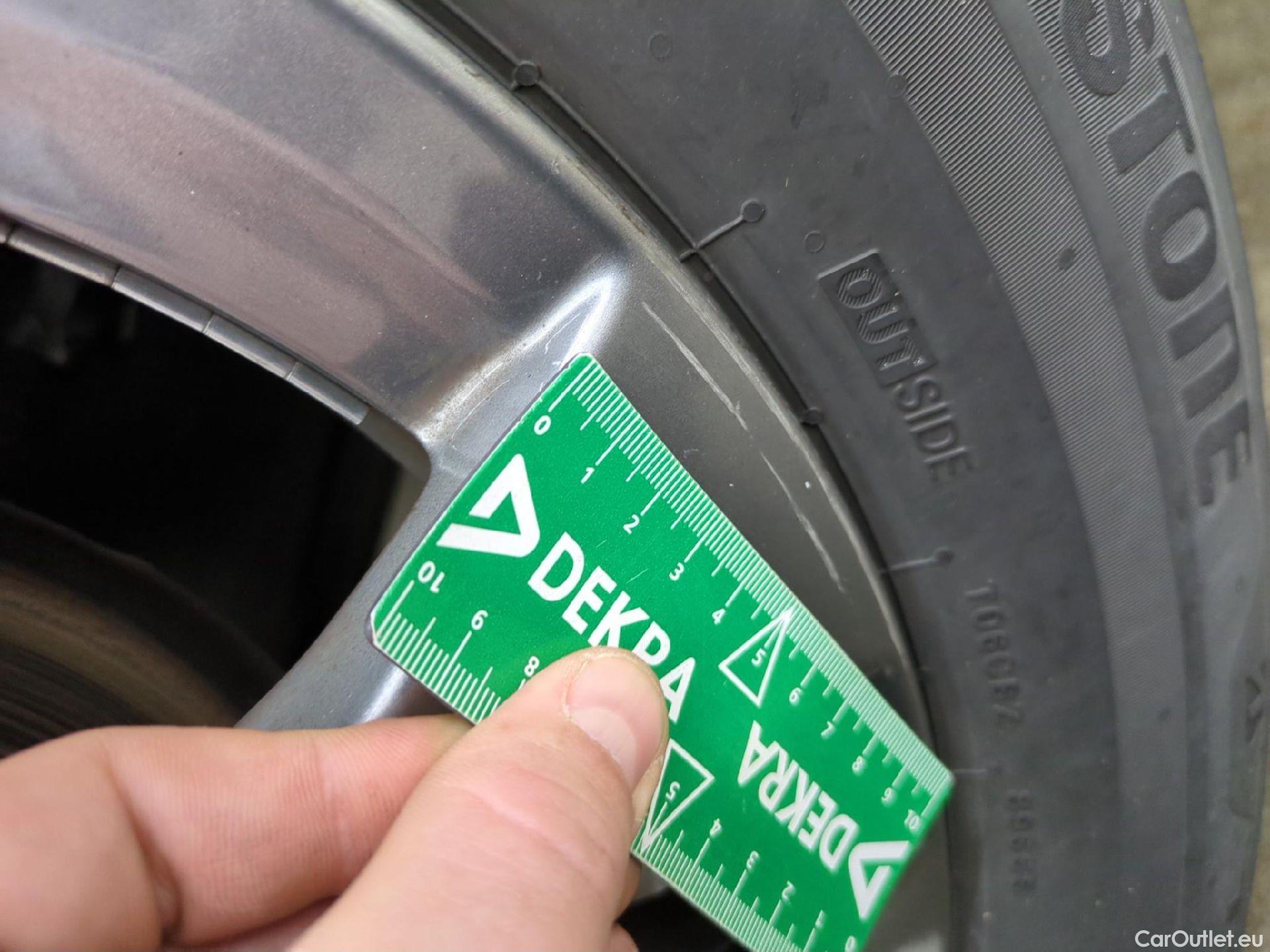  Peugeot  2008  Active Pack 1.5 HDi 110CV BVM6 E6d #12