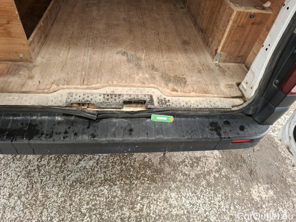  Renault  Trafic RENAULT  / 2014 / 4P / Fourgon tôlé FG GCFL1H1 1000 dCi95 Stop&Start E6 #26