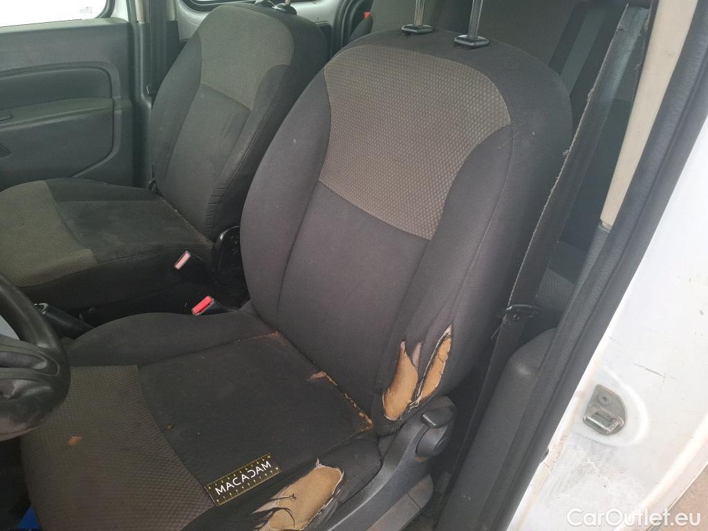  Renault  Kangoo  Express Maxi Confort - Cab. Appr. 1.5 dCi 90CV BVM5 E6 #32