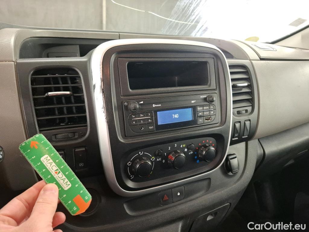  Renault  Trafic RENAULT  / 2014 / 4P / Fourgon tôlé FG GCFL1H1 1000 dCi95 Stop&Start E6 #24