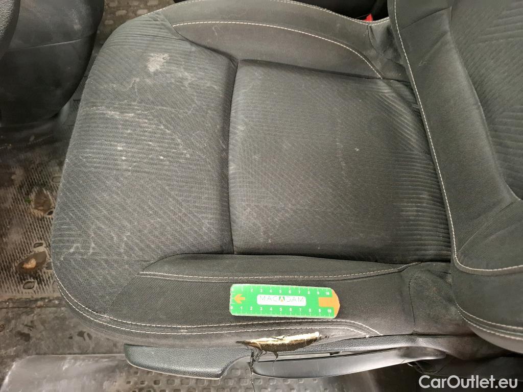  Renault  Trafic RENAULT  / 2014 / 4P / Fourgon tôlé FG GCFL1H1 1000 dCi95 Stop&Start E6 #15