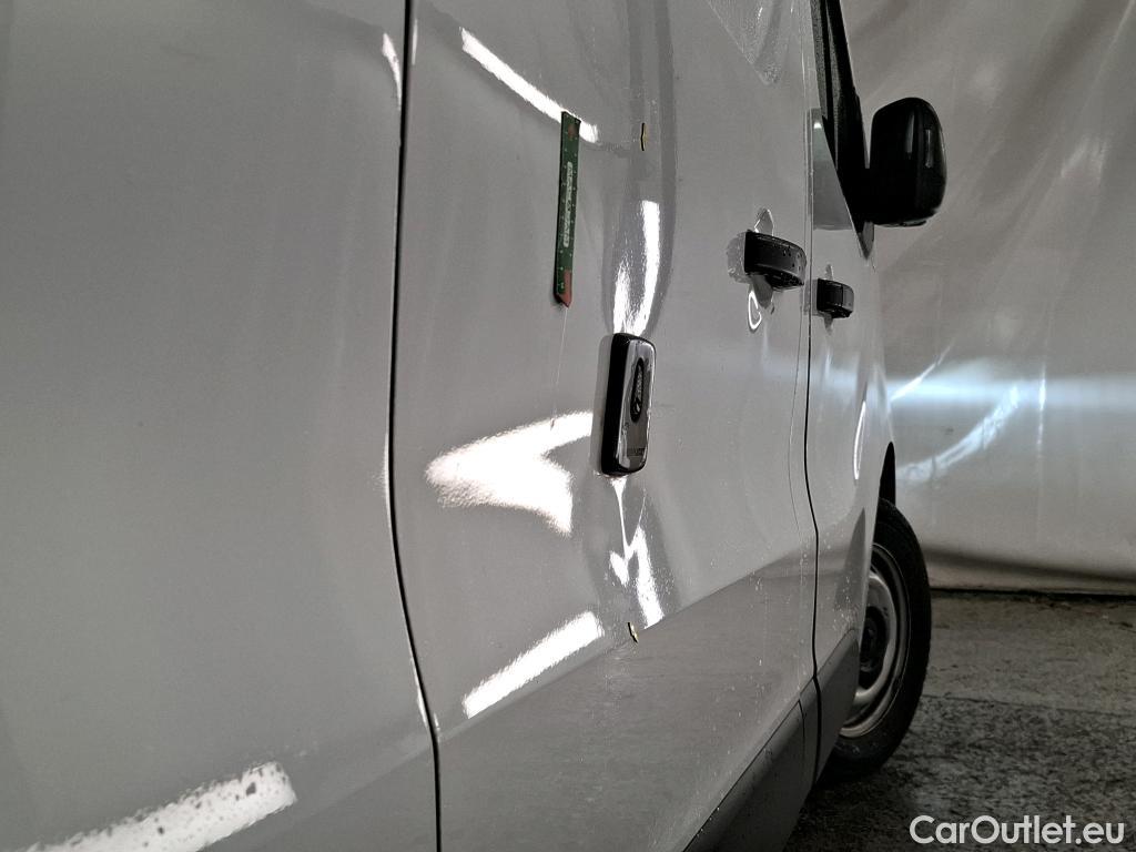  Renault  Trafic  Fourgon L2H1 3T Grand Confort 2.0 dCi 130CV BVM6 E6d #4
