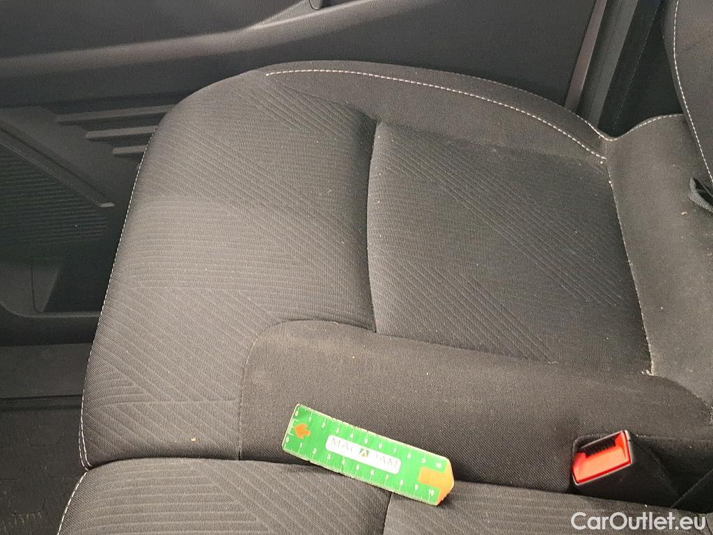  Renault  Trafic  Fourgon L2H1 3T Grand Confort 2.0 dCi 130CV BVM6 E6d #16