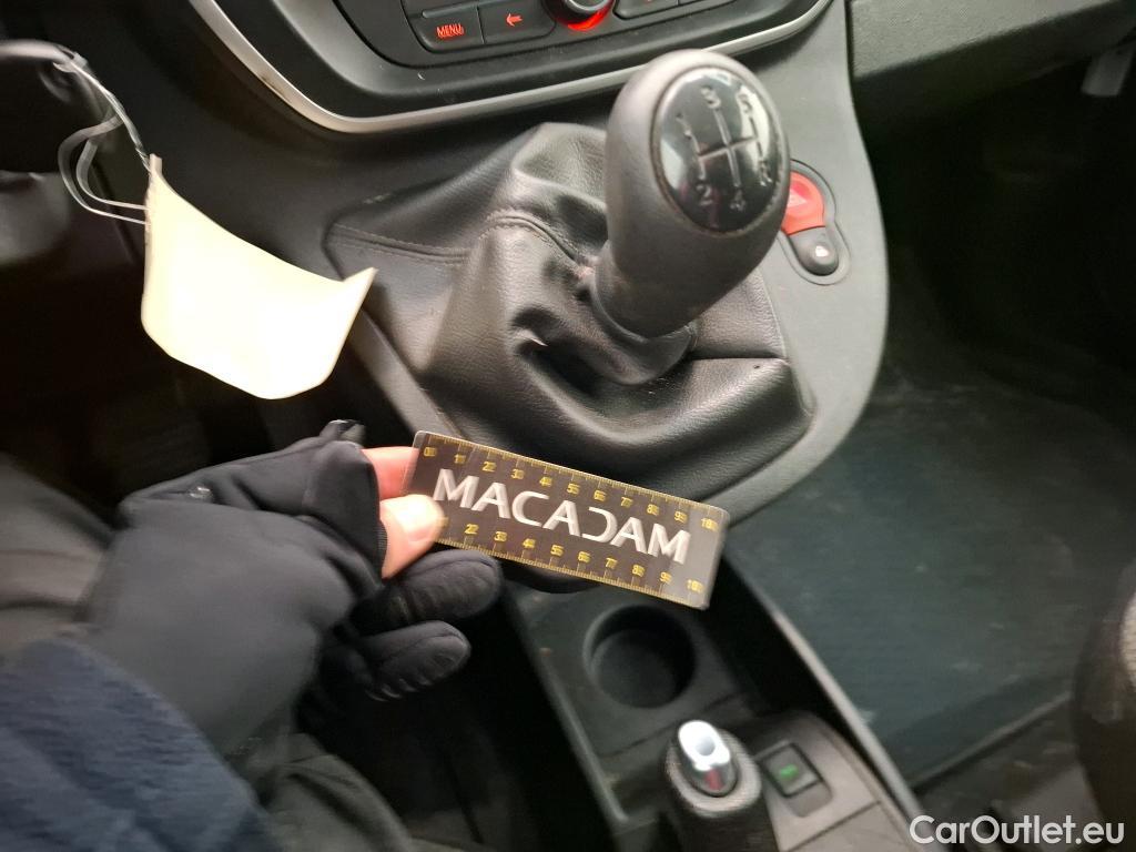  Renault  Kangoo  Express Extra (Série Spéciale) 1.5 dCi 75CV BVM5 E6 #26