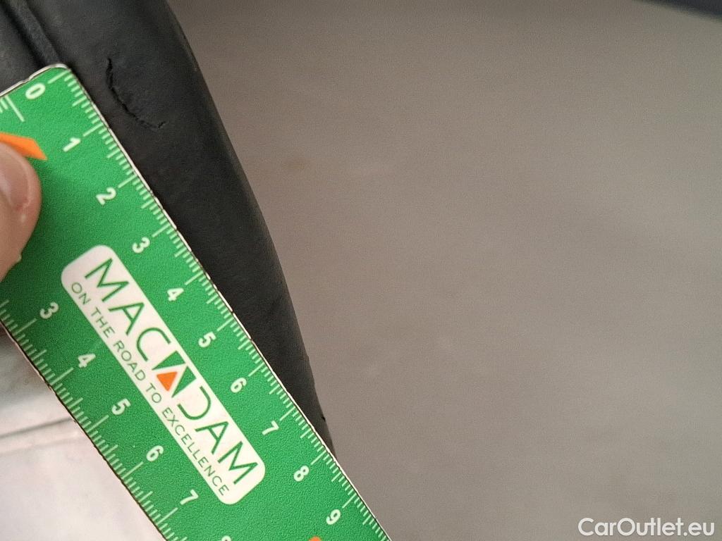  Renault  Trafic  Fourgon L2H1 3T Grand Confort 2.0 dCi 130CV BVM6 E6d #14