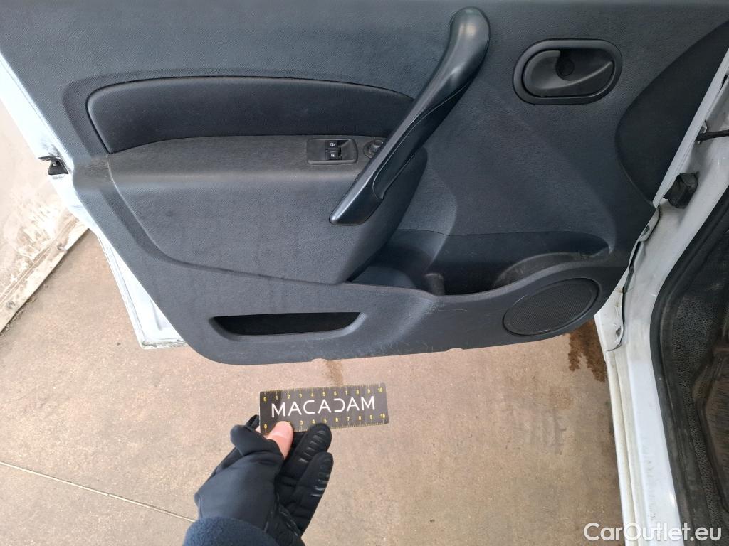  Renault  Kangoo  Express Extra (Série Spéciale) 1.5 dCi 75CV BVM5 E6 #18