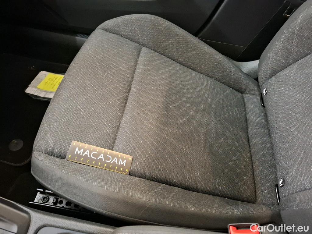  Volkswagen  Golf  VOLKSWAGEN SW / 2020 / 5P / Break 2.0 TDI SCR 115 DSG7 Life Business #32