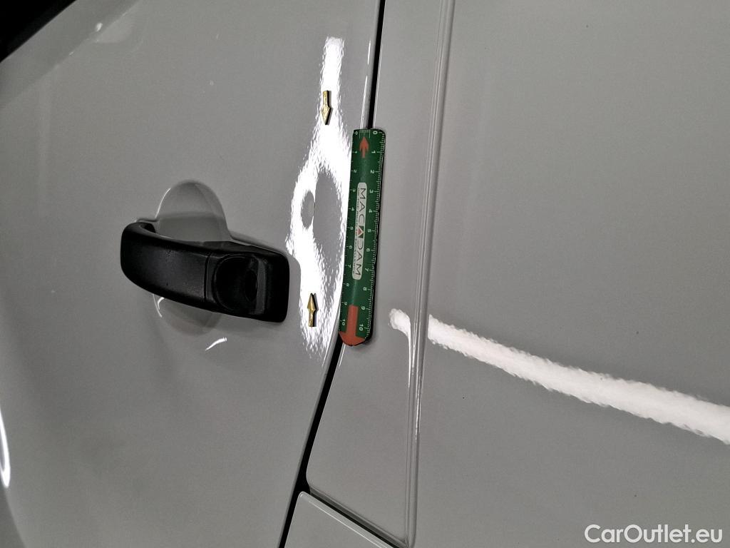  Renault  Trafic RENAULT  / 2014 / 4P / Fourgon tôlé FG GCFL1H1 1000 dCi95 Stop&Start E6 #19