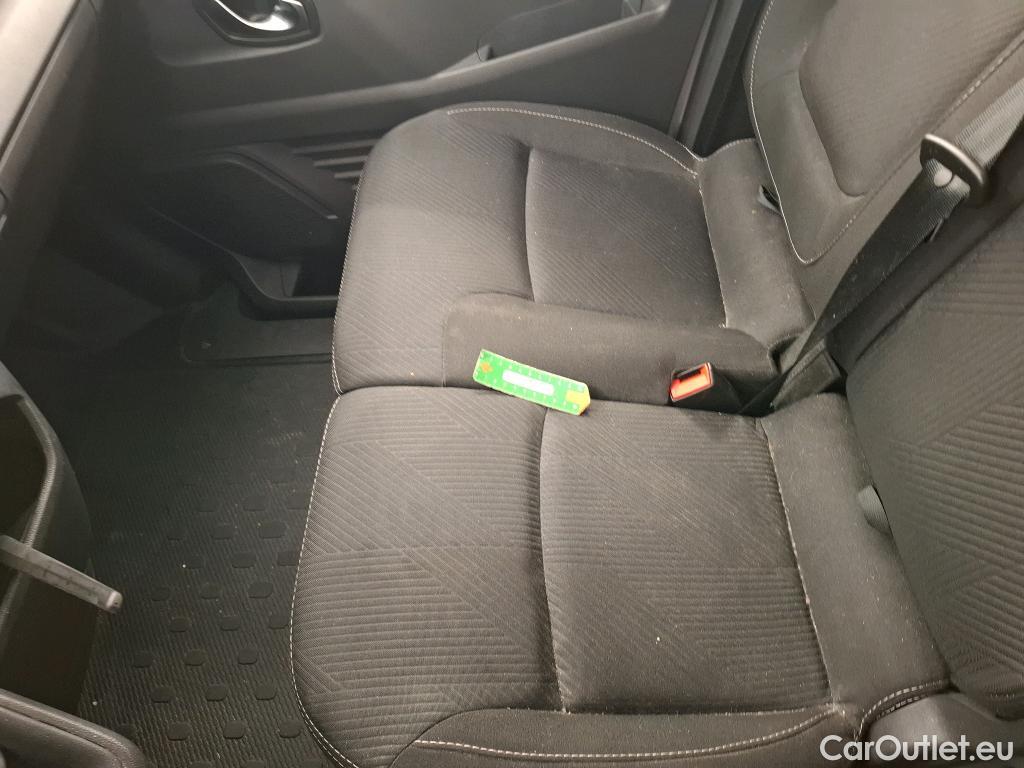  Renault  Trafic  Fourgon L2H1 3T Grand Confort 2.0 dCi 130CV BVM6 E6d #15