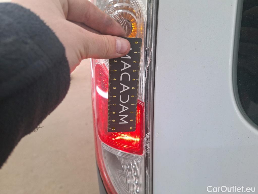  Renault  Kangoo  Express Maxi Confort - Cab. Appr. 1.5 dCi 90CV BVM5 E6 #88