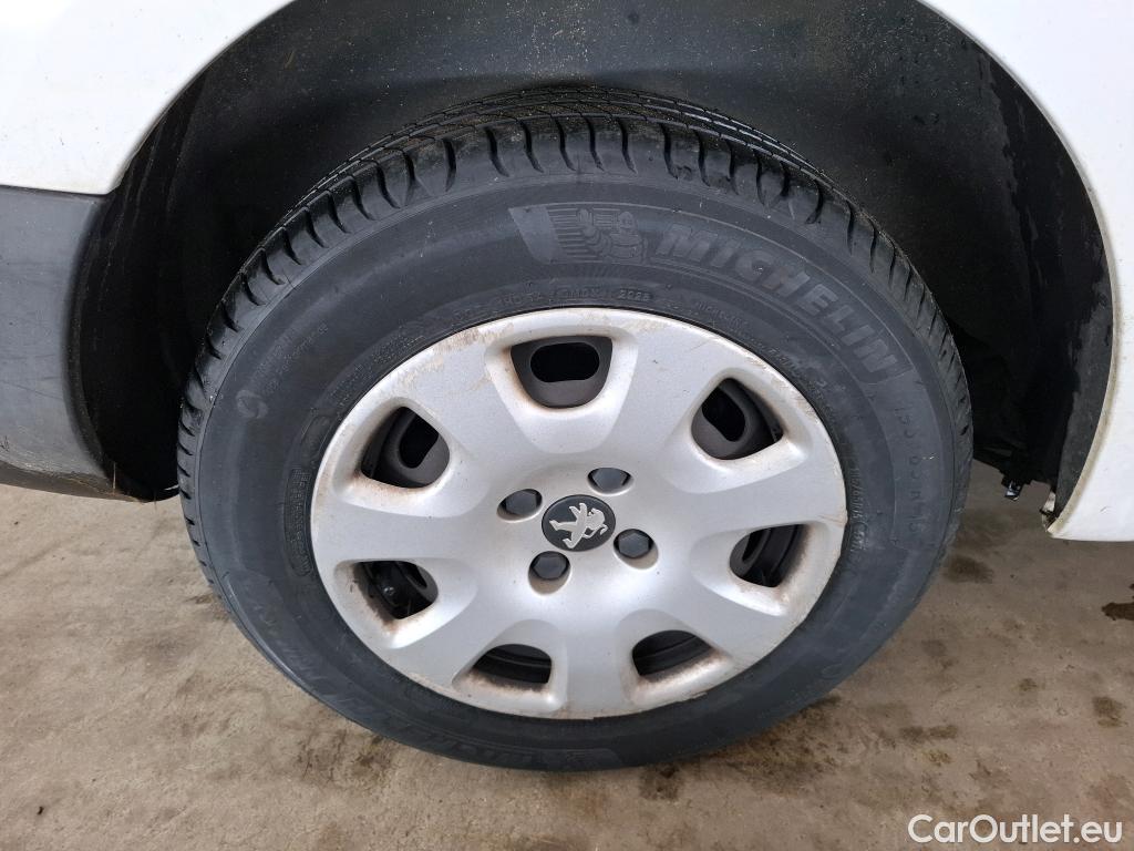  Peugeot  Partner  L1 Premium Pack 1.6 HDi 100CV BVM5 E6 #49