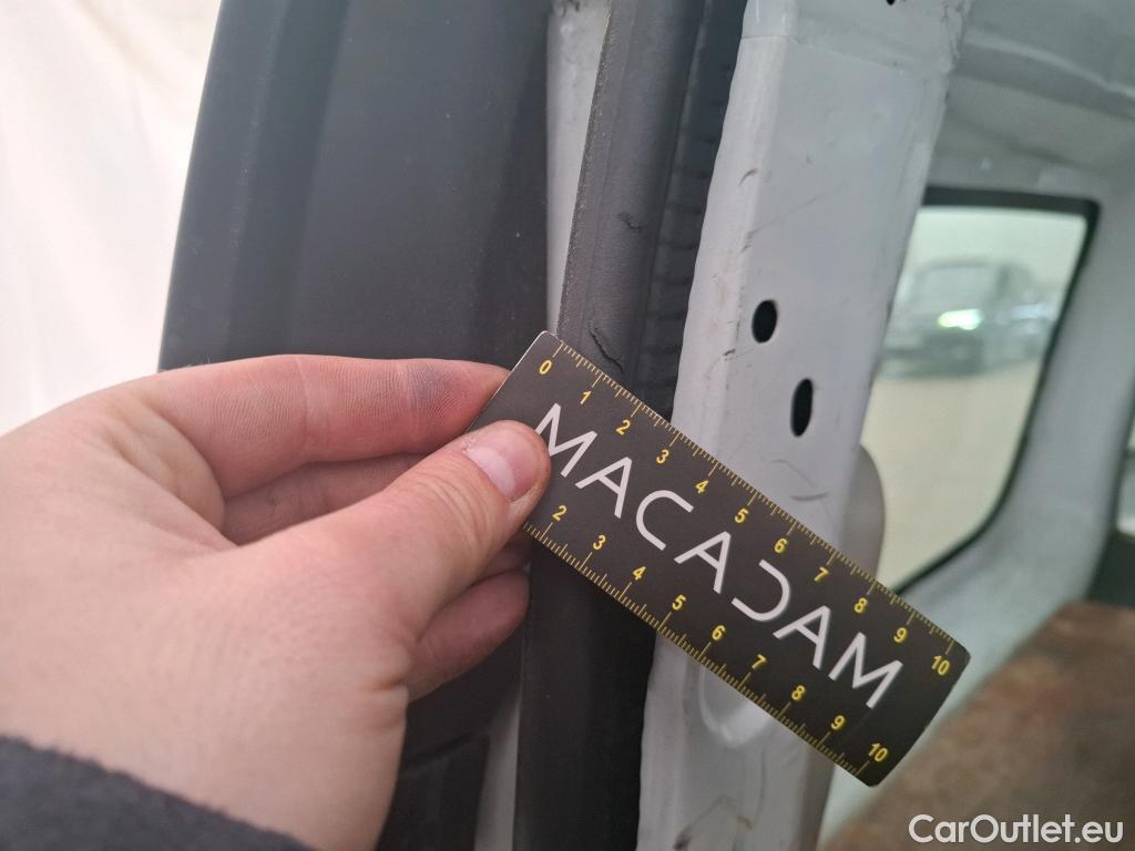  Renault  Kangoo  Express Maxi Confort - Cab. Appr. 1.5 dCi 90CV BVM5 E6 #80