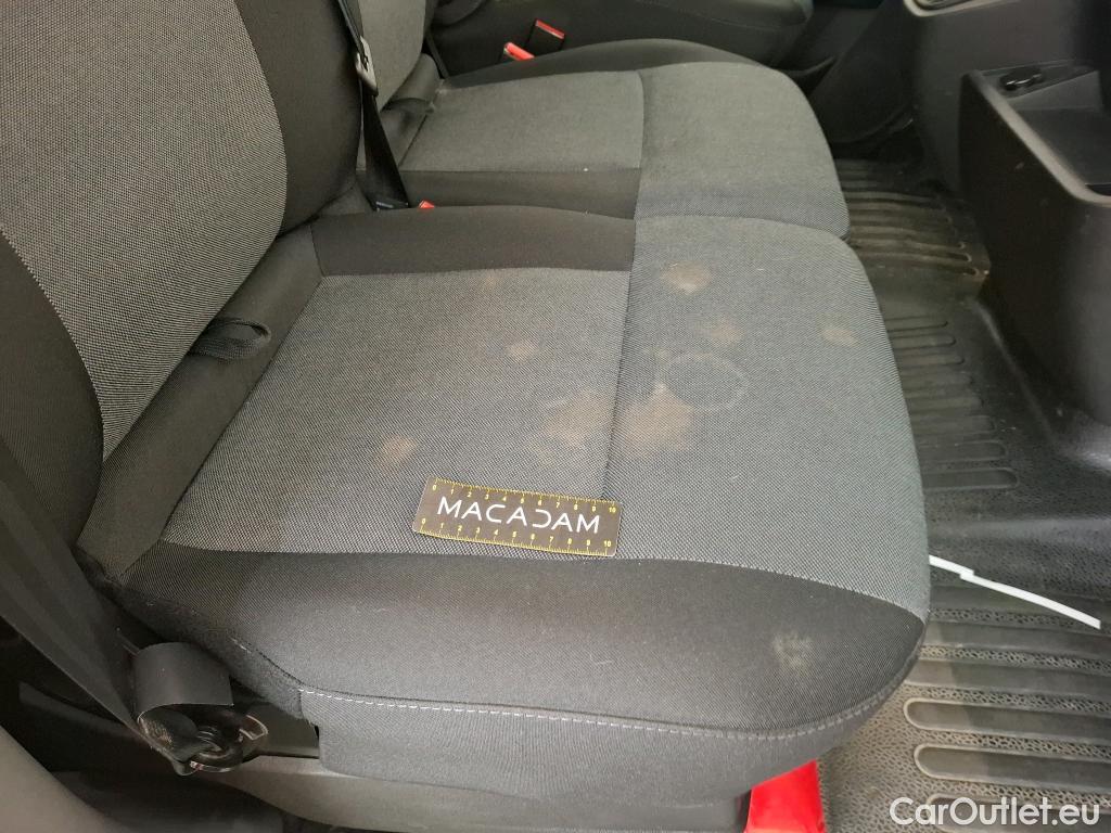  Renault  Master RENAULT  / 2019 / 4P / Fourgon tôlé FG Tr GCF F3300 L1H1 dCi 135 #25