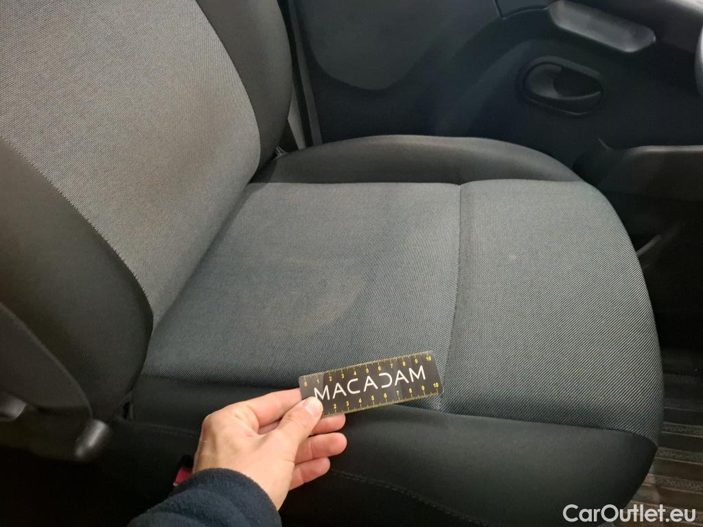  Renault  Master RENAULT  / 2019 / 4P / Fourgon tôlé FG Tr GCF F3300 L1H1 dCi 135 #27