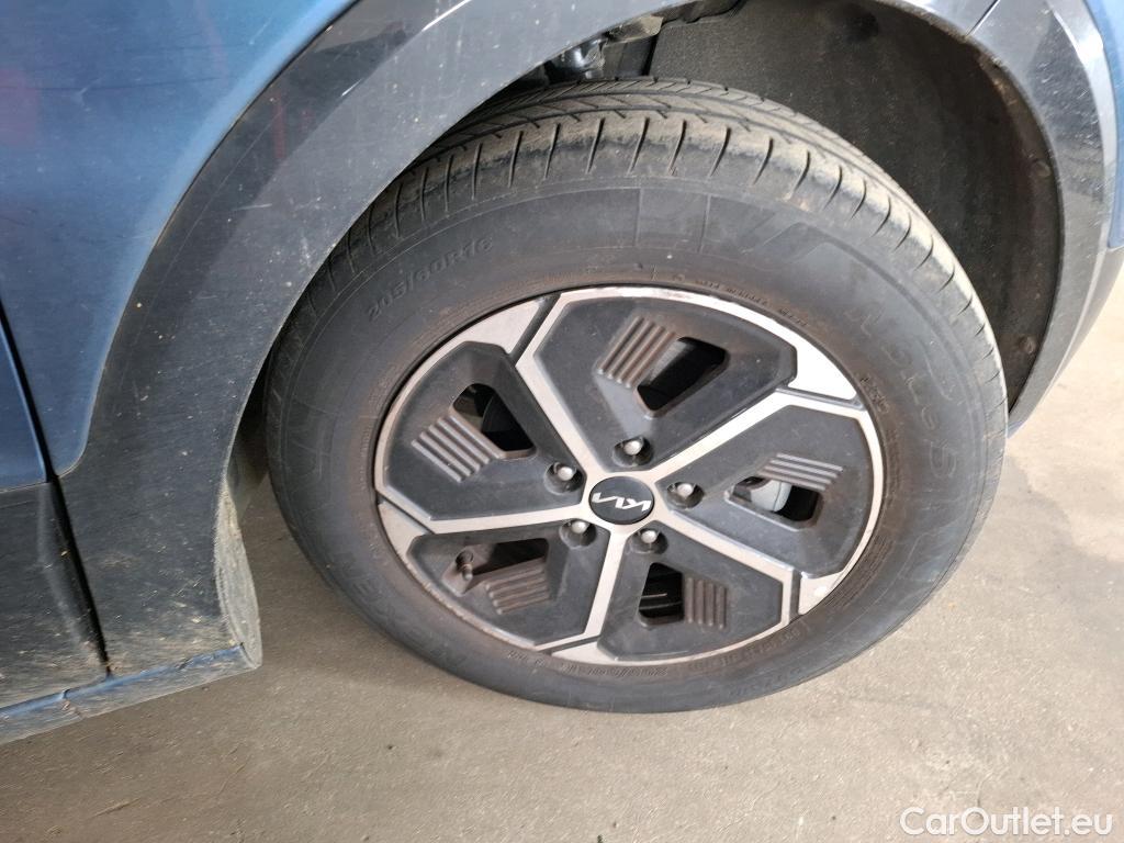  KIA  Niro KIA  / 2022 / 5P / Berline 1.6 GDI 171 PHEV ACTIVE BUSINESS DCT6 #8