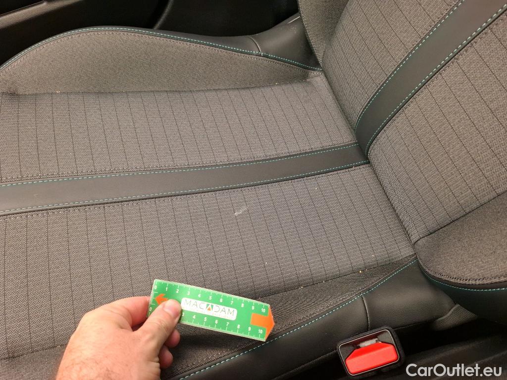  Peugeot  208  Allure Pack 1.2 PureTech 100CV BVM6 E6d #23