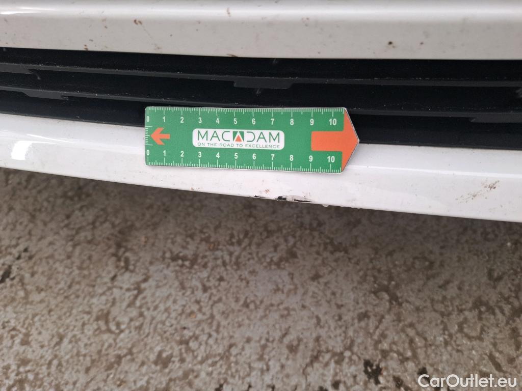  Peugeot  208  Allure Pack 1.2 PureTech 100CV BVM6 E6d #5