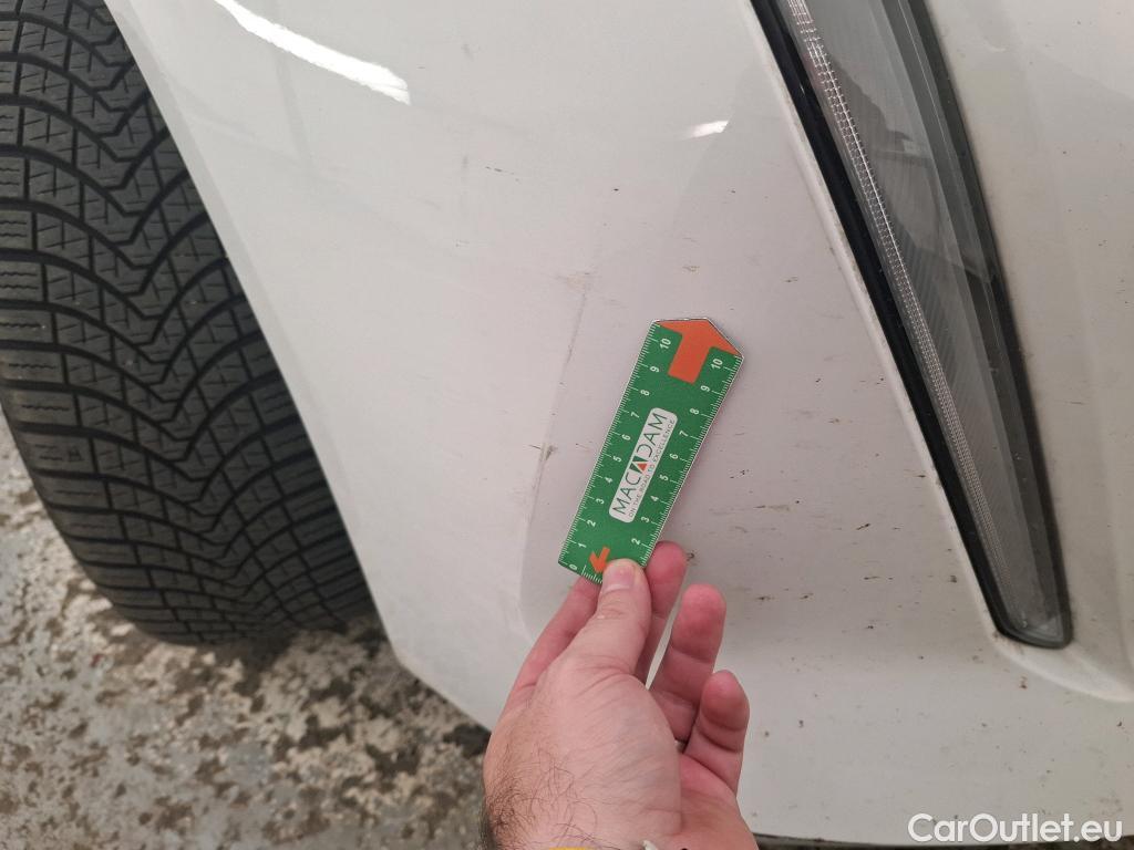  Peugeot  208  Allure Pack 1.2 PureTech 100CV BVM6 E6d #2