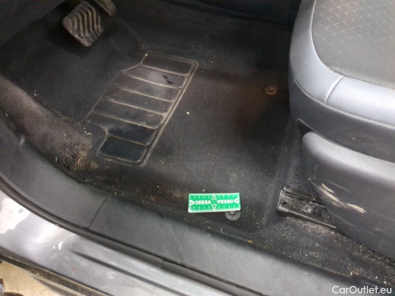  Nissan  Juke NISSAN  / 2019 / 5P / Crossover Hybrid 143 Business + #1