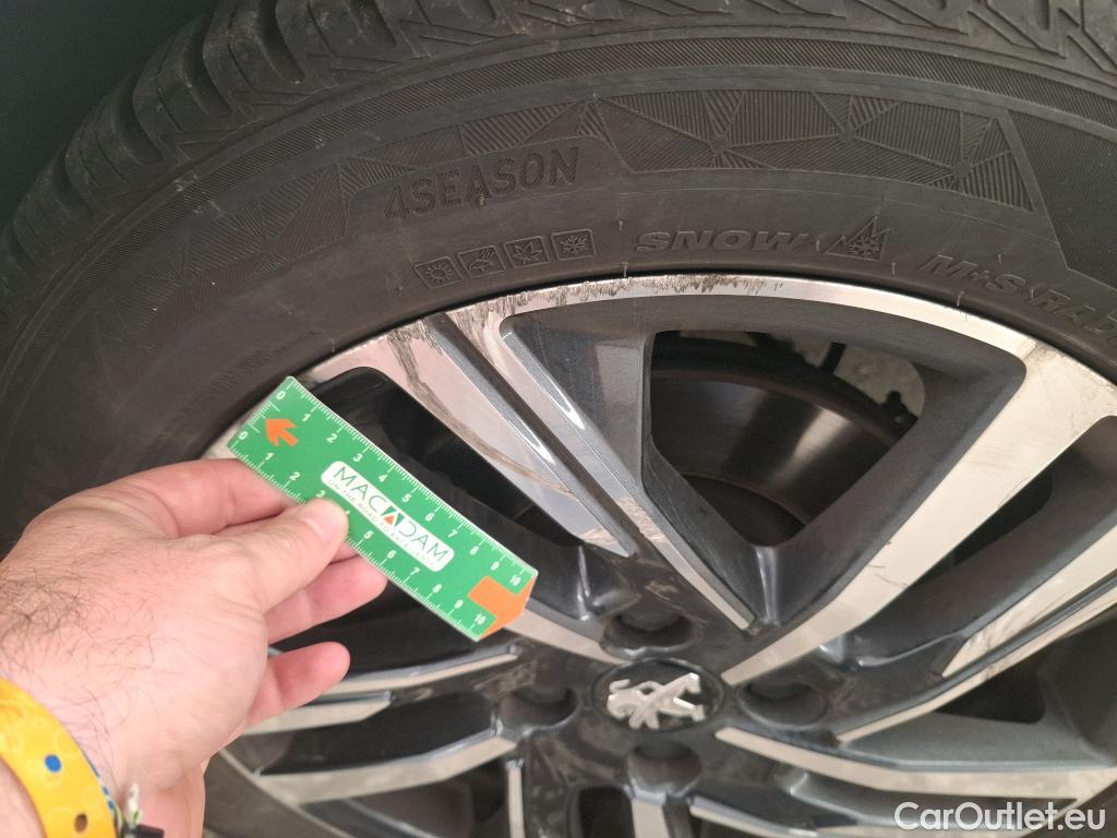  Peugeot  208  Allure Pack 1.2 PureTech 100CV BVM6 E6d #8