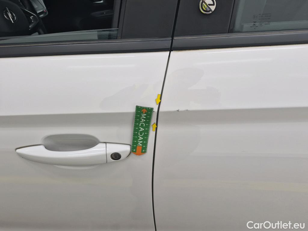  Opel  Corsa  F e Edition Business 50kWh BVA #28