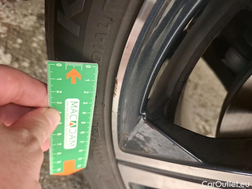  Peugeot  208  Allure Pack 1.2 PureTech 100CV BVM6 E6d #28